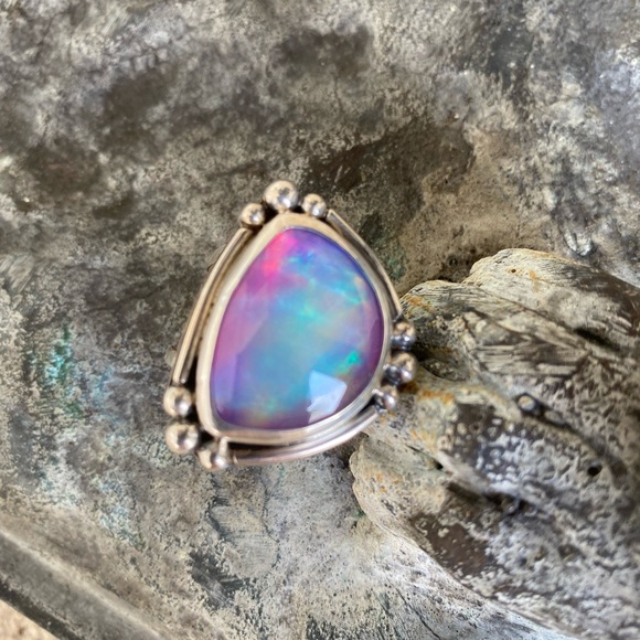 Huge sterling silver wide band synthetic opal ring size 8 - see video! - Picture 8 of 13